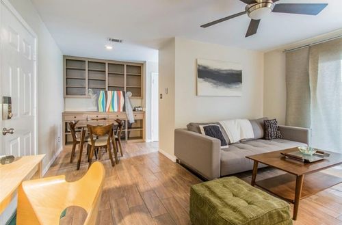 apt-22-6903 Deatonhill Dr, Austin, TX, 78745-5133 | Card Image