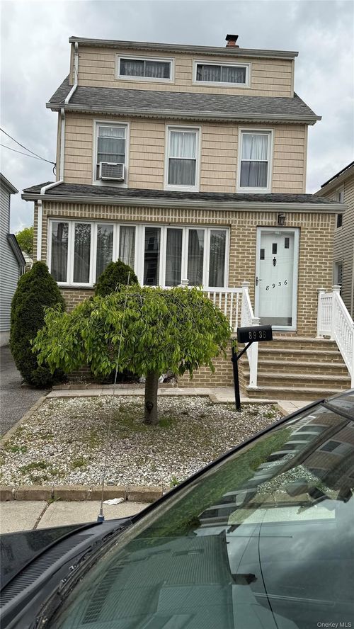 89-36 218th Place, New York, NY, 11427 | Card Image