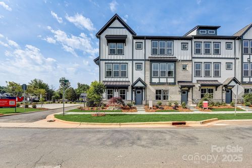 407 Jetton St, Davidson, NC, 28036-9392 | Card Image