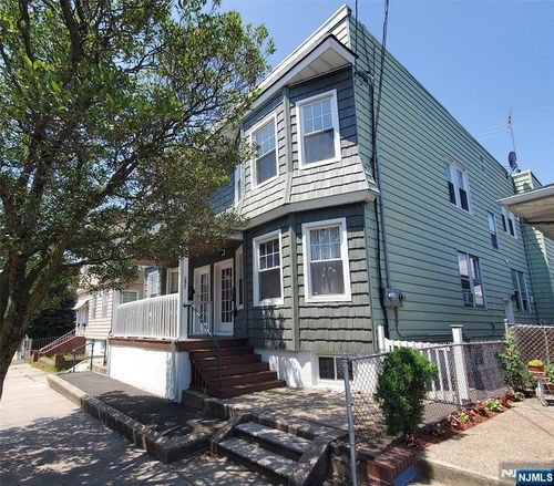 297 Chestnut St, Kearny, NJ, 07032-2619 | Card Image