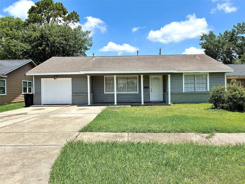 631 Roper Street, Houston, TX, 77034 | Card Image