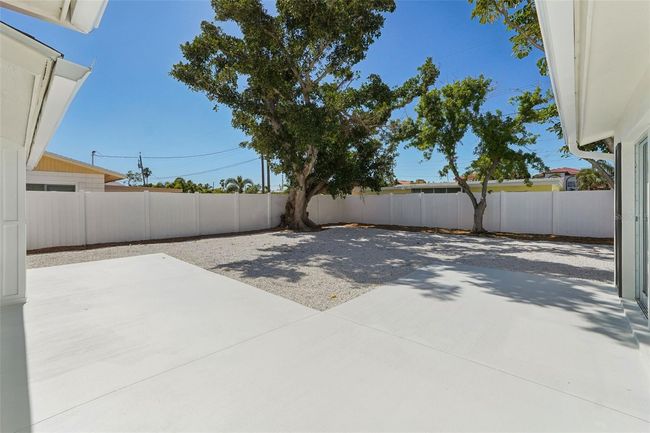 2650 E Vina Del Mar Blvd, House other with 4 bedrooms, 2 bathrooms and null parking in ST PETE BEACH FL | Image 32