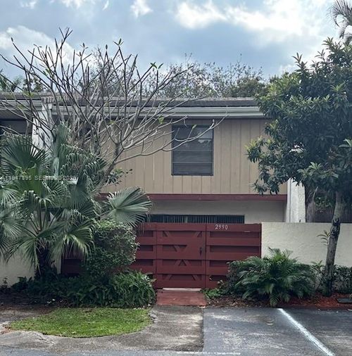 338-2990 Oaktree Ln, Hollywood, FL, 33021-2647 | Card Image