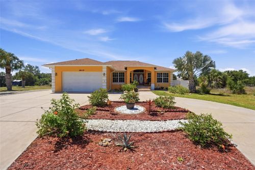 18319 Arapahoe Cir, PORT CHARLOTTE, FL, 33948-9515 | Card Image