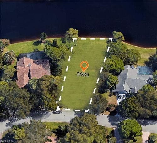 3685 Woodlake Dr, BONITA SPRINGS, FL, 34134-8604 | Card Image