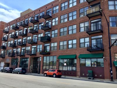 512 - 2310 S Canal Street, Condo with 1 bedrooms, 1 bathrooms and 2 parking in Chicago IL | Image 1