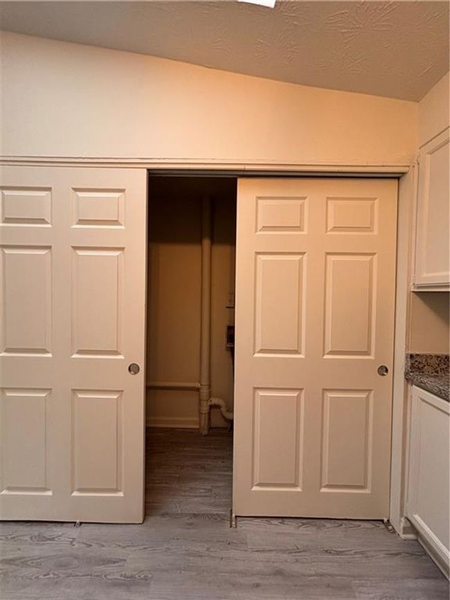 4263 Parkview Ct, Condo with 2 bedrooms, 2 bathrooms and null parking in Stone Mountain GA | Image 4