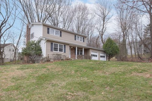 36 Montclair Ave, Airmont, NY, 10952-4126 | Card Image