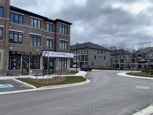 109-585 Colborne St, Brantford, ON, N3S0K4 | Card Image