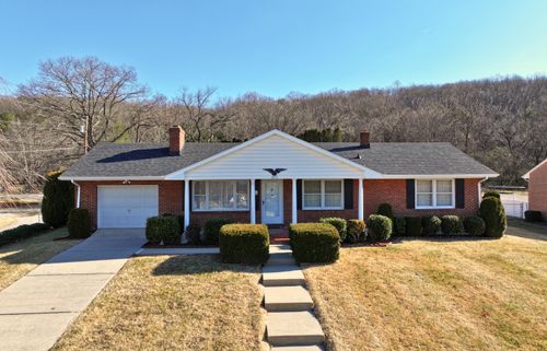 373 Langland Dr, Vinton, VA, 24179-1935 | Card Image