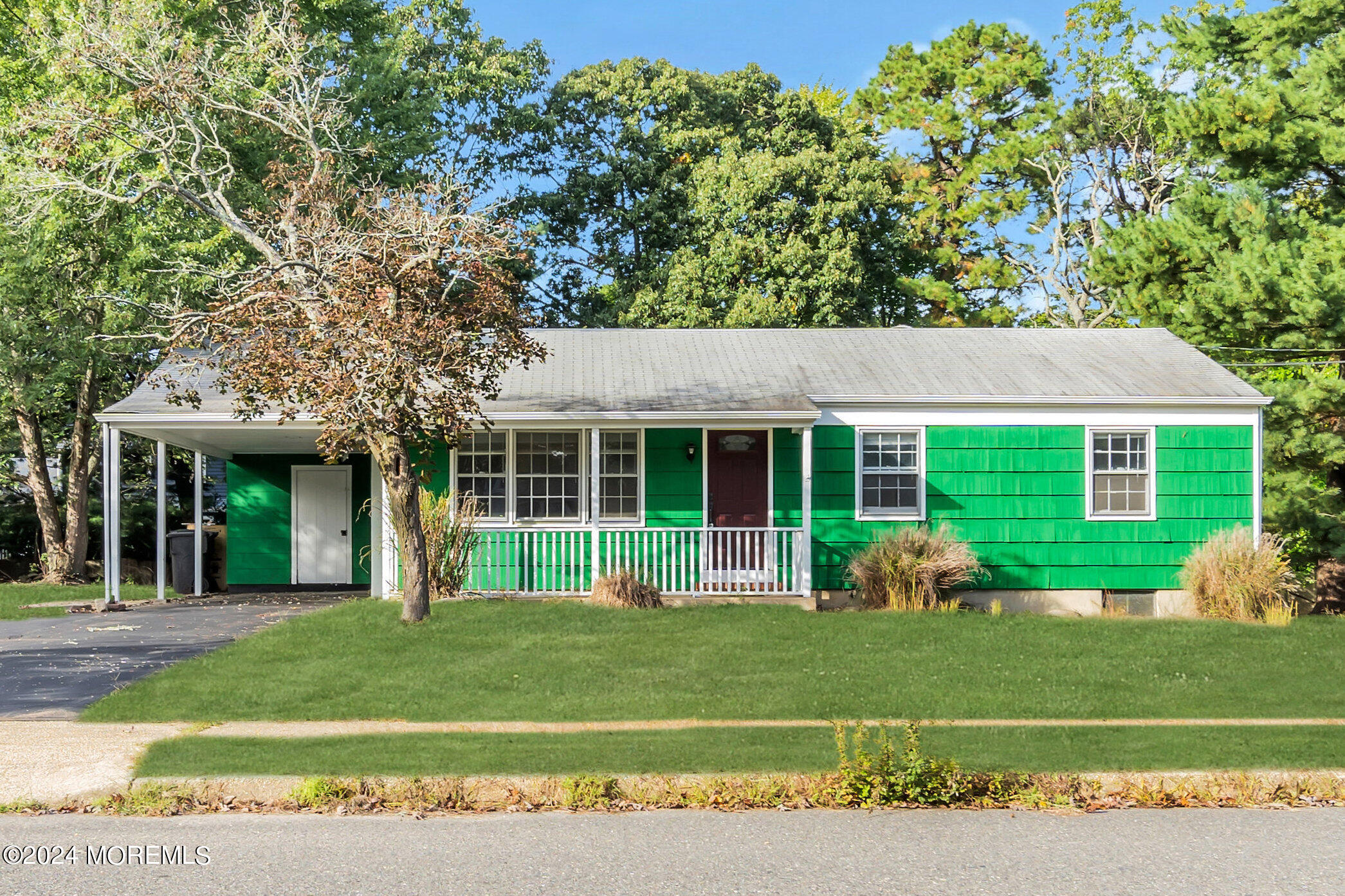 Rue Ln, Toms River, NJ 08753