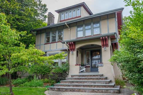 16 Upper Mountain Ave, Montclair, NJ, 07042-1814 | Card Image