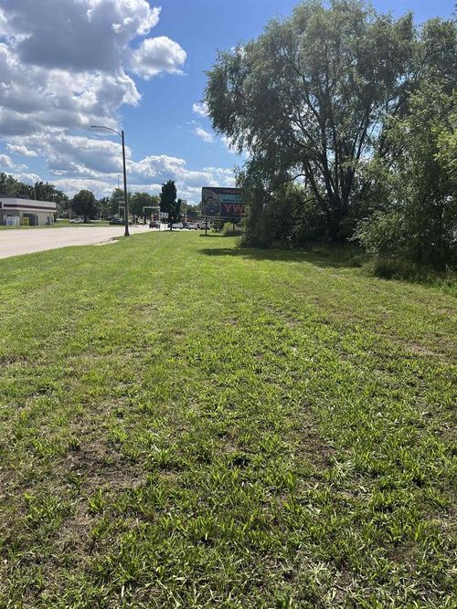 610 W Centerway St, Janesville, WI, 53548 | Card Image
