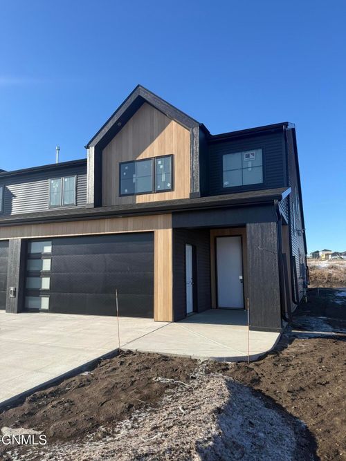 4222 Kites Ln, Bismarck, ND, 58503 | Card Image