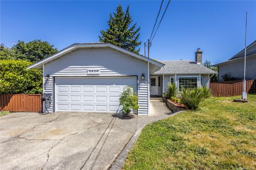 2638 Ernhill Dr, Langford, BC, V9C3N7 | Card Image