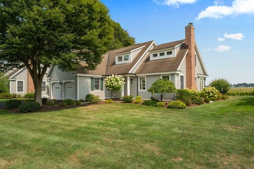 unit-4-81 Coulter St, Old Saybrook, CT, 06475-2371 | Card Image
