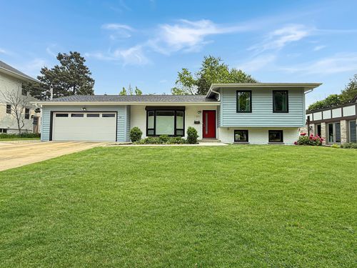 389 Forest Ave, Glen Ellyn, IL, 60137-5023 | Card Image