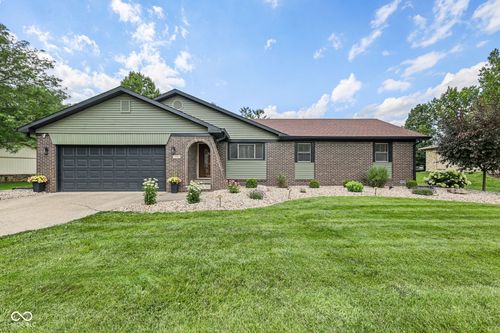 5202 Flintstone Dr, Indianapolis, IN, 46237-3016 | Card Image