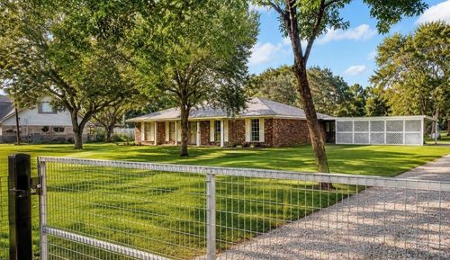 3935 Allen Rd, Pearland, TX, 77584-6009 | Card Image