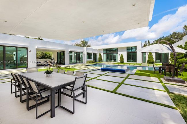 6830 Sw 104 Th St, House other with 7 bedrooms, 8 bathrooms and null parking in Pinecrest FL | Image 37