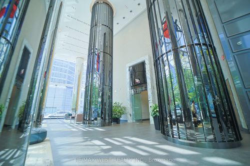 1101-10 York St, Toronto, ON, M5J0E1 | Card Image