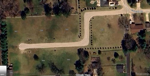 7690-7697 Varty Ct, Lexington, MI, 48450-9406 | Card Image
