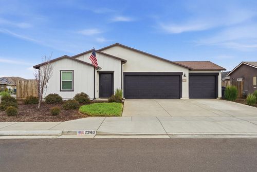 2340 Beth Page Ave, Tulare, CA, 93274-7569 | Card Image