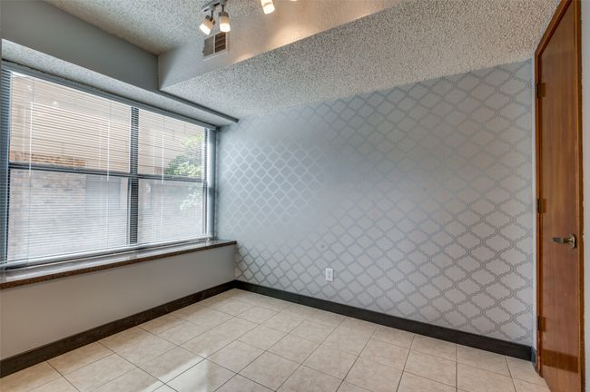 Breakfast area | Image 11