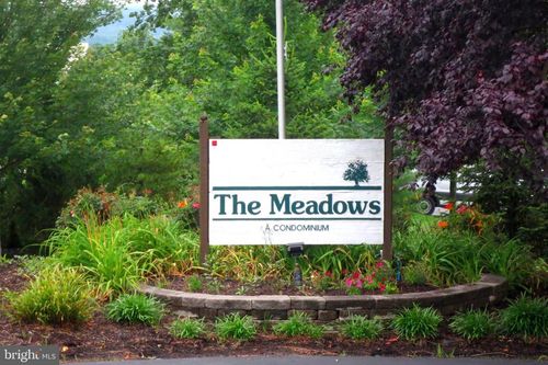 424-424 Meadowview Ln, MONT CLARE, PA, 19453-5140 | Card Image