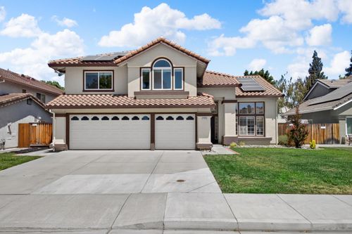 1315 Eagle Street, Tracy, CA, 95376 | Card Image