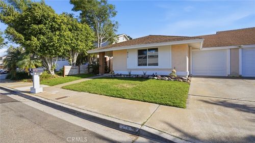 913 Woodlake Dr, Cardiff by the Sea, CA, 92007-1024 | Card Image