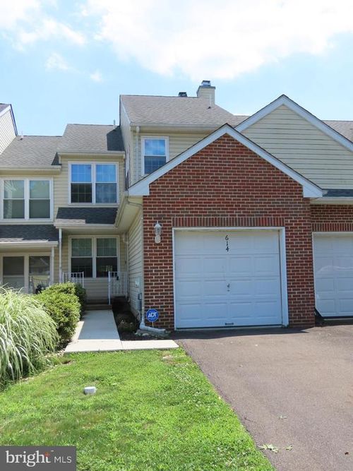 614 Harvard Sq, BENSALEM, PA, 19020-8217 | Card Image