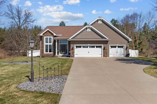 4340 Sterling Dr, Plover, WI, 54467-9020 | Card Image