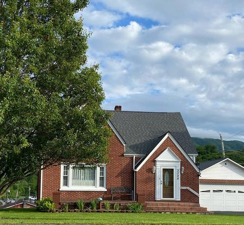 3398 Riverside Dr, North Tazewell, VA, 24630-5012 | Card Image