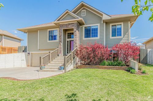 2407 Deer Trl, Junction City, KS, 66441-4856 | Card Image