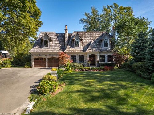 1324 Cambridge Dr, Oakville, ON, L6J1S3 | Card Image