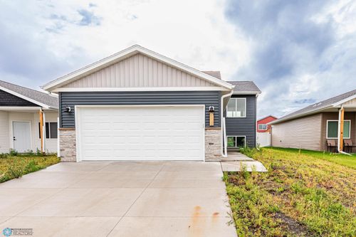 6718 68th St S, Horace, ND, 58047-2907 | Card Image