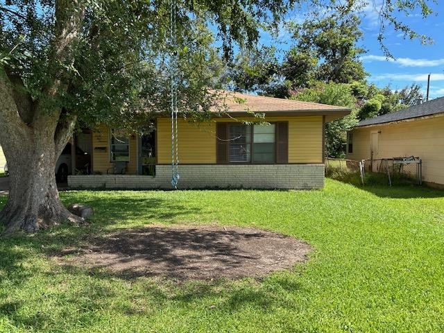 Angelle Dr, Port Arthur, TX 77642