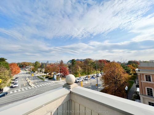82 Hargrave Lane, Toronto, ON, M4N0A4 | Card Image
