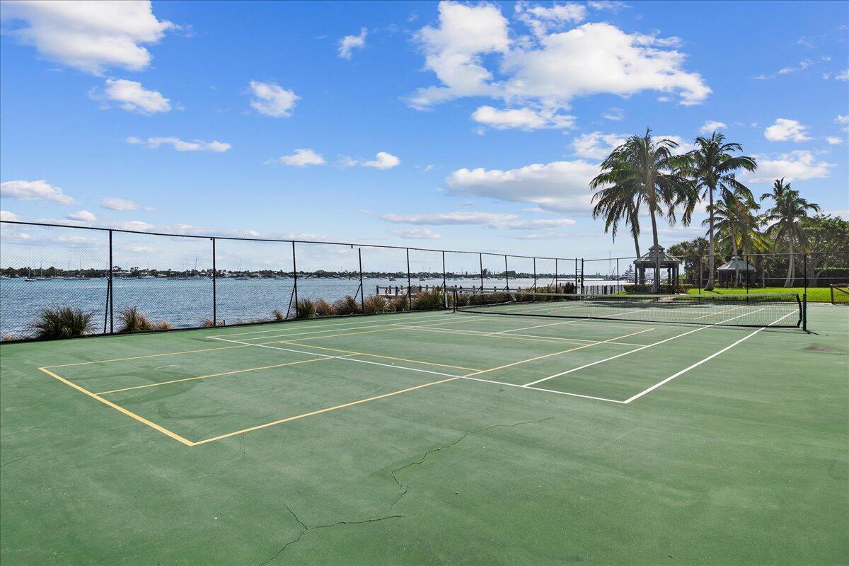Residential Lease in West Palm Beach 5
