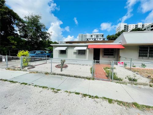 1447-1445 Nw 16th Ave, Miami, FL, 33125-2615 | Card Image