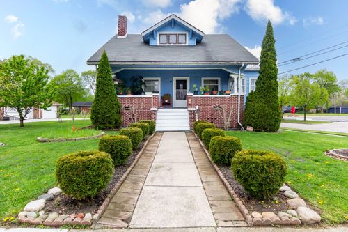 323 Northbound Gratiot Ave, Mount Clemens, MI, 48043-5751 | Card Image