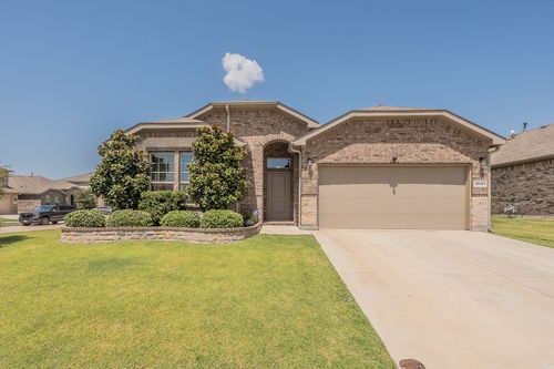 15901 Charing Cross Dr, Justin, TX, 76247-1948 | Card Image