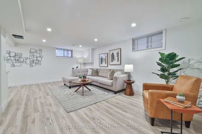 183 Willowridge Rd, House attached with 4 bedrooms, 2 bathrooms and 2 parking in Etobicoke ON | Image 29