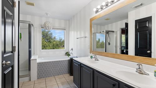 417 Folk Crest Ln, Dickinson, TX, 77539-4294 | Card Image