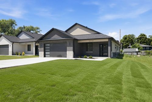 10718 S Worth Ave, Worth, IL, 60482 | Card Image