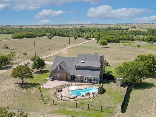 13508 Deussen Rd, Ponder, TX, 76259-5196 | Card Image