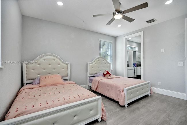 10457 Laurel Rd, House other with 6 bedrooms, 6 bathrooms and null parking in Davie FL | Image 48