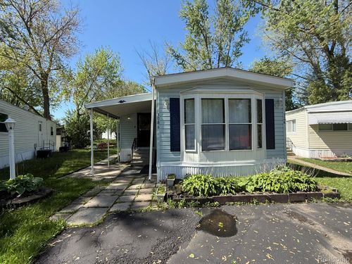 3086 Hillanlake #126 Drive, Brooklyn Village, MI, 49230 | Card Image