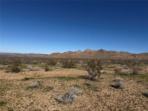 1 Off Pipeline, Barstow, CA, 92311 | Card Image